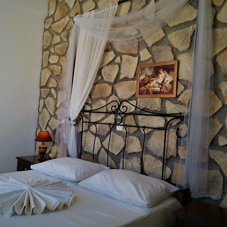 Bougainvillea Suites Kamari  Exterior photo