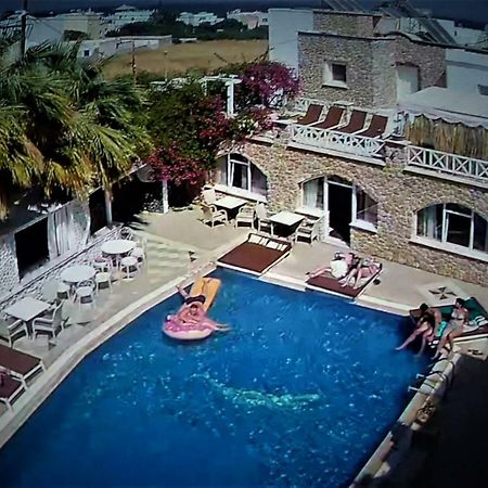Bougainvillea Suites Kamari  Exterior photo